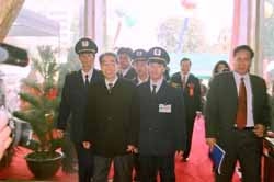 Vệ sỹ Võ Đường Ngọc Hòa bảo vệ Đ/c phó chủ tịch nước Nguyễn Thị Doan(2007)